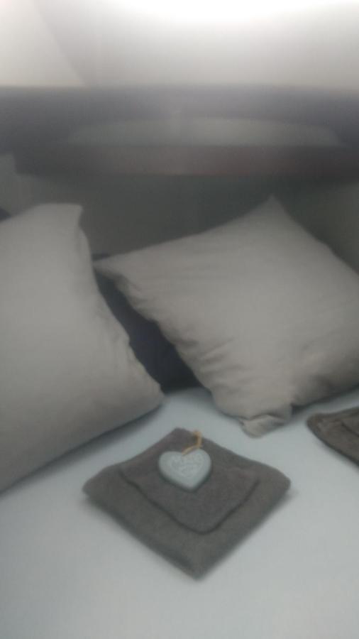 Nuit Sur Un Voilier Hotel Nonsard-Lamarche Luaran gambar